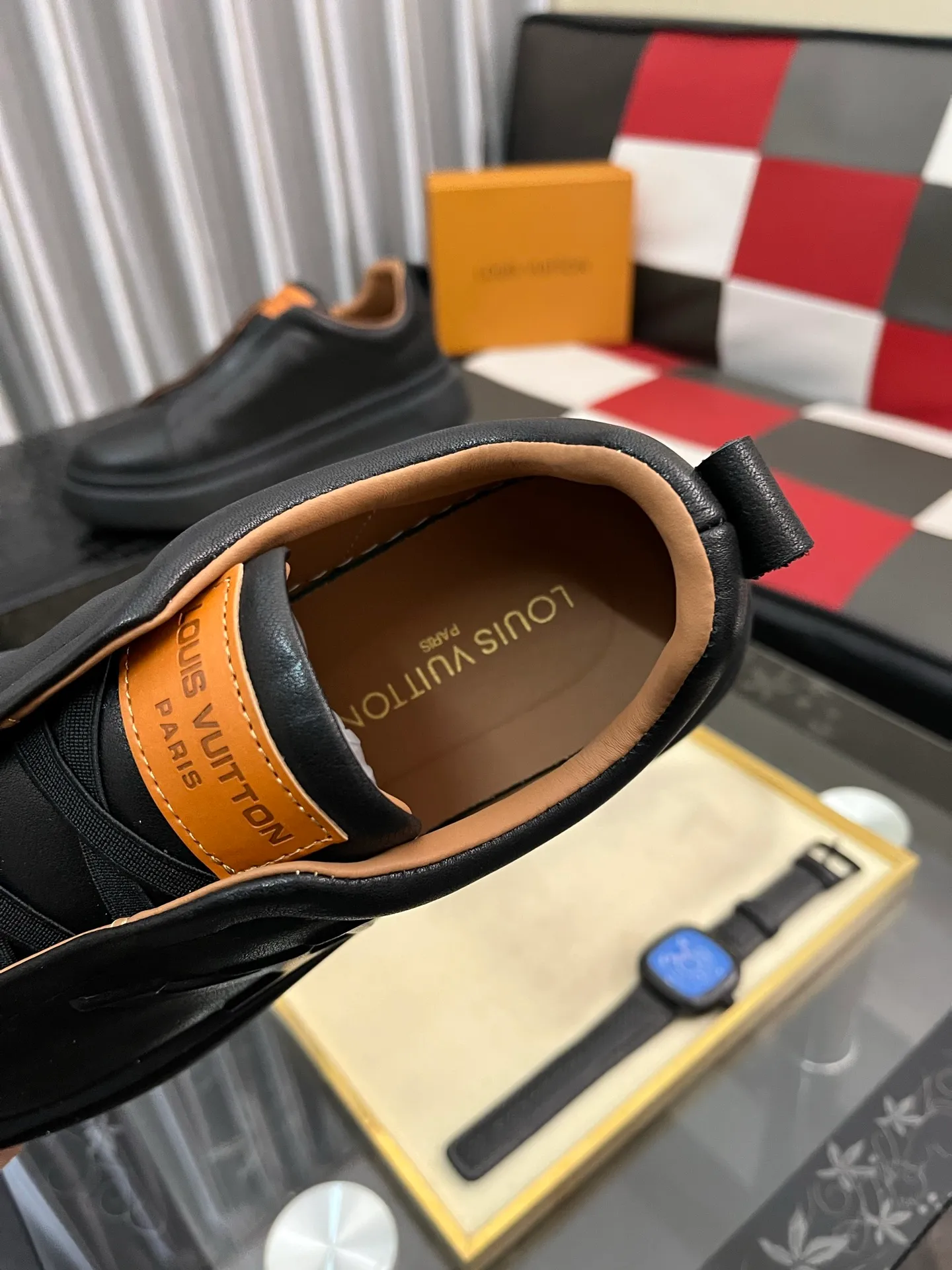 Men's shoes 💰480⌚️⌚️LV Louis Vuitton. The latest fashionable casual shoes are popular in physical stores. New spring and summer comfortable imported custom original cowhide, unique jacquard fabric element design. With sheepskin lining, Lv original bottom, [sun][sun] high-end packaging and high quality💪Details determine the quality, you can enter and leave the counter at will, the code number is 38-442️⃣colors available